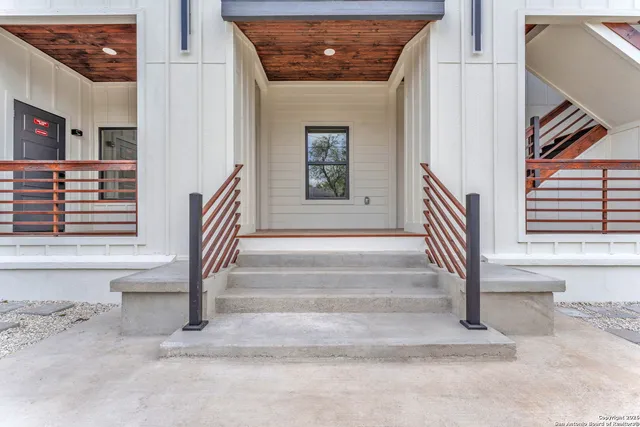 $1,700 | 110 Webb, Unit 202, San Antonio, TX 78223