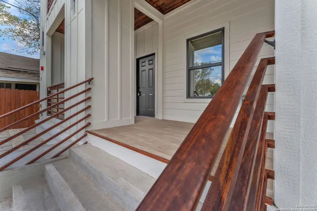 $1,700 | 110 Webb, Unit 202, San Antonio, TX 78223