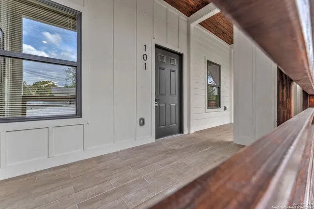 $1,700 | 110 Webb, Unit 202, San Antonio, TX 78223