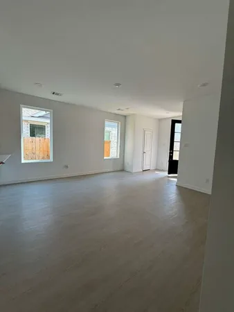 $2,500 | 27326 Sweetwater Bay Drive, Katy, TX 77493