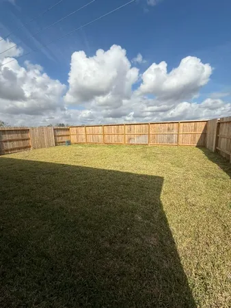 $2,500 | 27326 Sweetwater Bay Drive, Katy, TX 77493