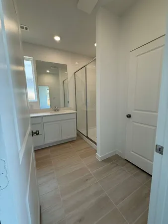 $2,500 | 27326 Sweetwater Bay Drive, Katy, TX 77493