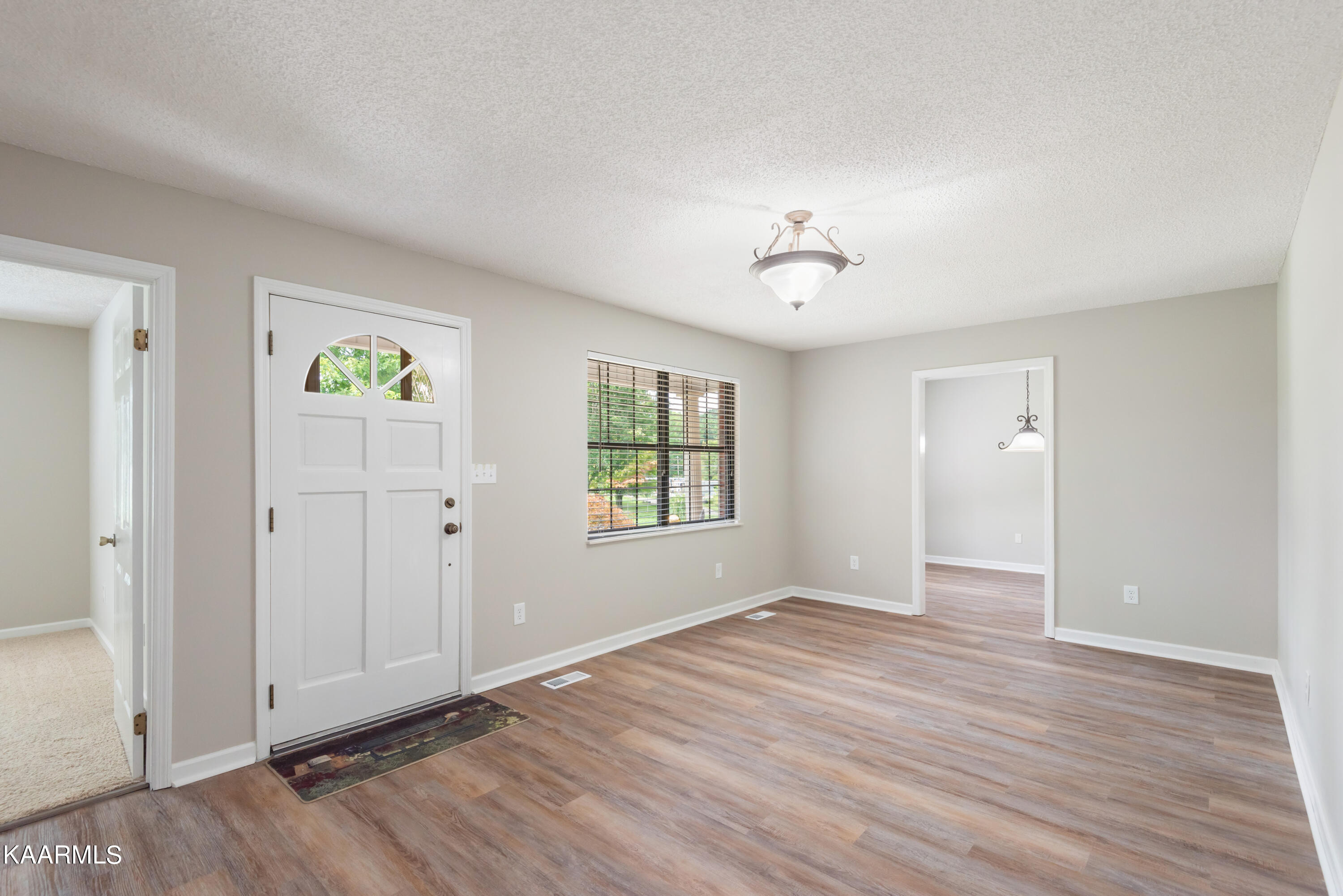 208 Norman Road Powell, TN 37849 - Photo 5 of 50 208 Norman Rd