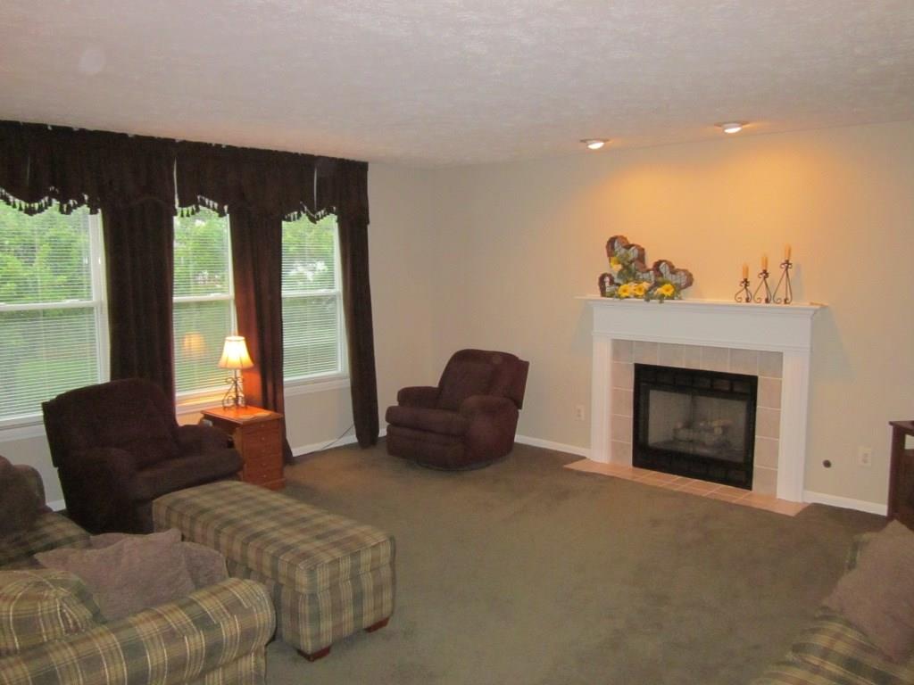 8527 Rapp Drive Indianapolis, IN 46237 - Photo 11 of 33 Gallery Image 11