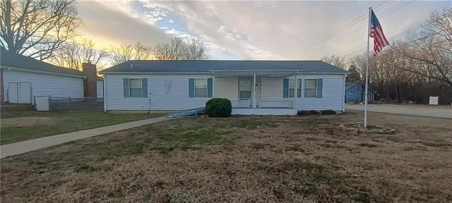 $159,900 | 1205 North Lynn Street, Nevada, MO 64772