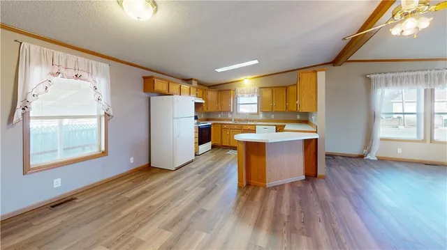 $159,900 | 1205 North Lynn Street, Nevada, MO 64772