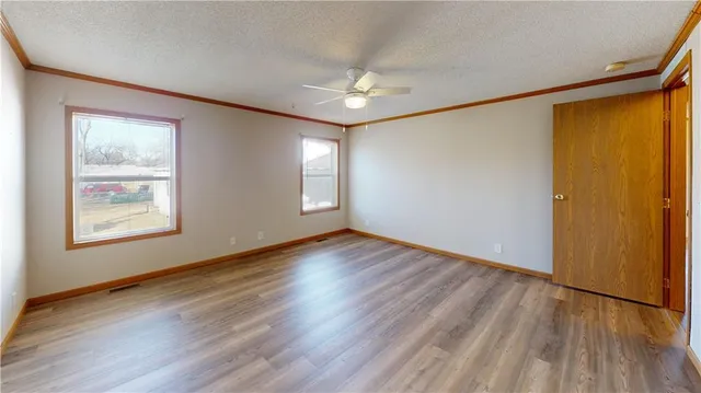 $159,900 | 1205 North Lynn Street, Nevada, MO 64772