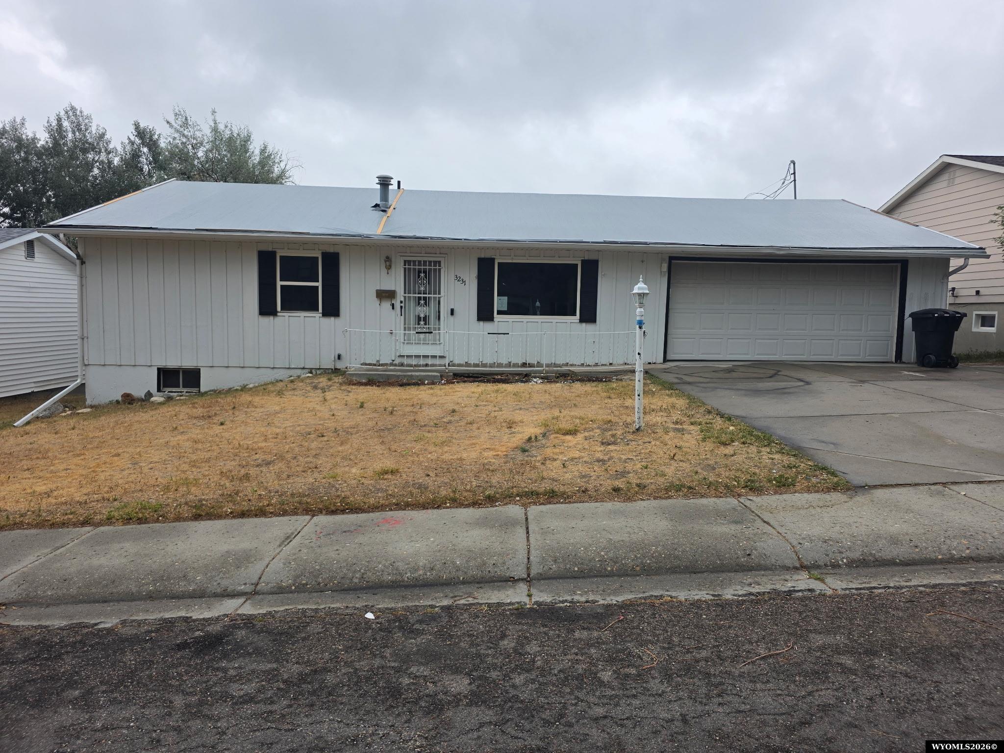 3231 Navarre Road Casper, WY 82604 - Photo 1 of 19 Gallery Image 1