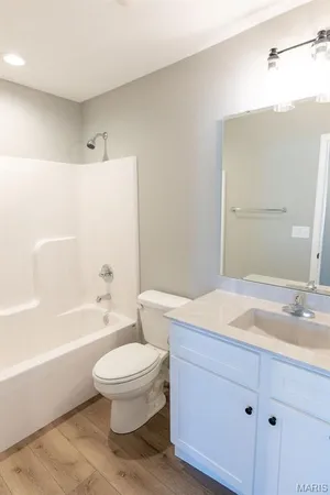 $2,100 | 105 Copper Oaks Court, Unit A, Mascoutah, IL 62258