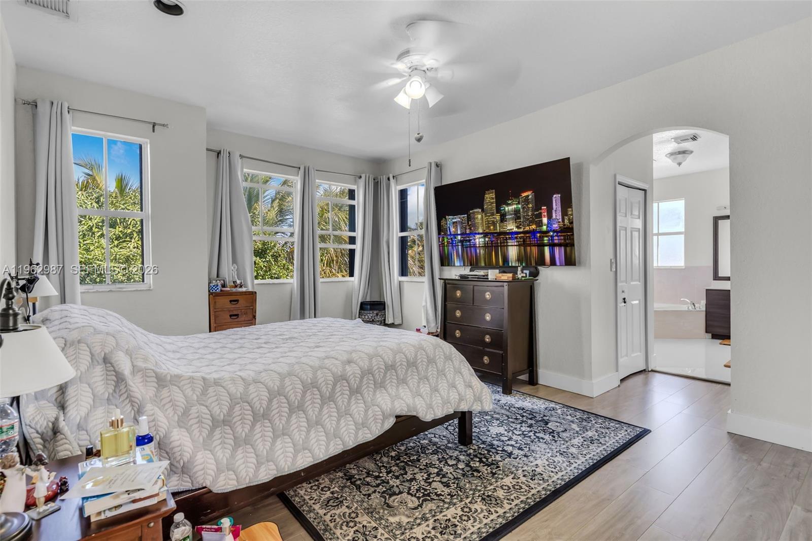 16605 Southwest 55th Terrace Miami, FL 33185 - Photo 23 of 37