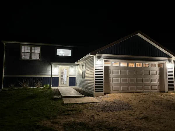 $394,900 | 891 North White Birch Drive, Ludington, MI 49431