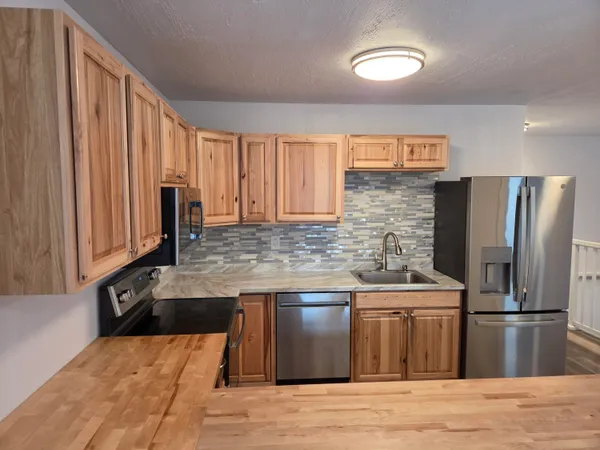 $394,900 | 891 North White Birch Drive, Ludington, MI 49431