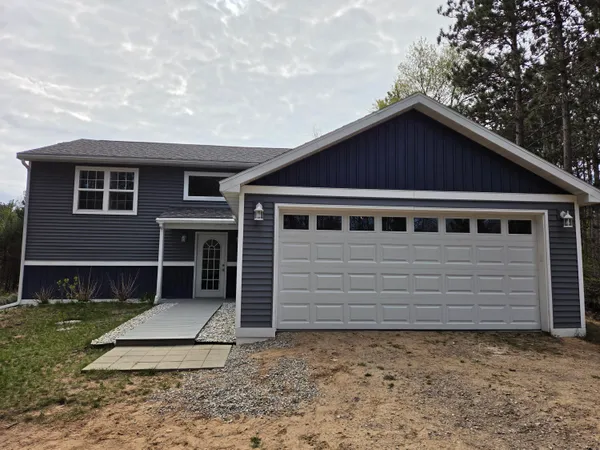 $394,900 | 891 North White Birch Drive, Ludington, MI 49431