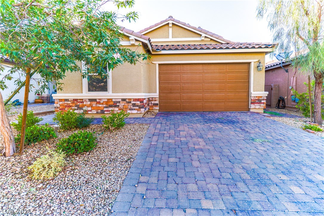 6155 Andover Wood Road Las Vegas, NV 89113 - Photo 2 of 18