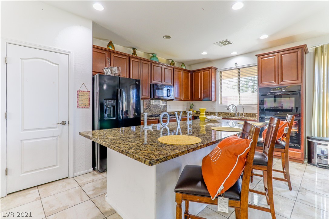 6155 Andover Wood Road Las Vegas, NV 89113 - Photo 5 of 18