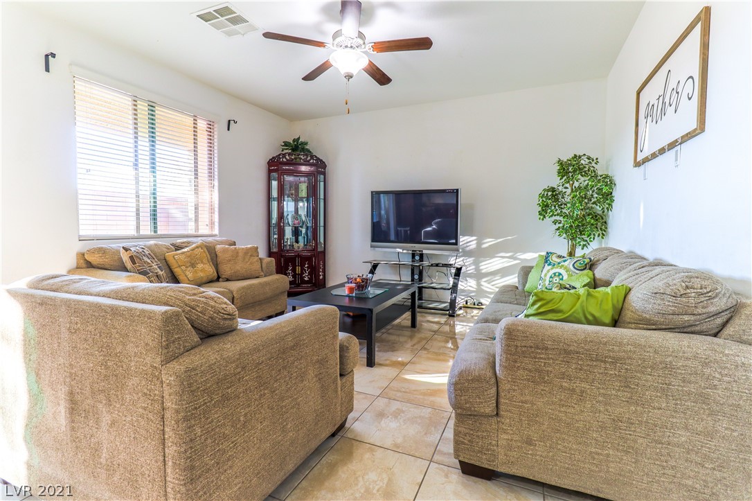 6155 Andover Wood Road Las Vegas, NV 89113 - Photo 7 of 18