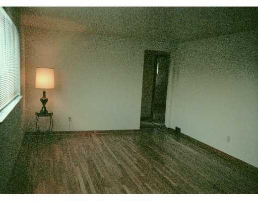 215 Lenore Drive McKees Rocks, PA 15136 - Photo 4 of 4 Living Room.