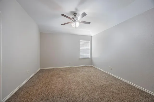 a view of empty room with window