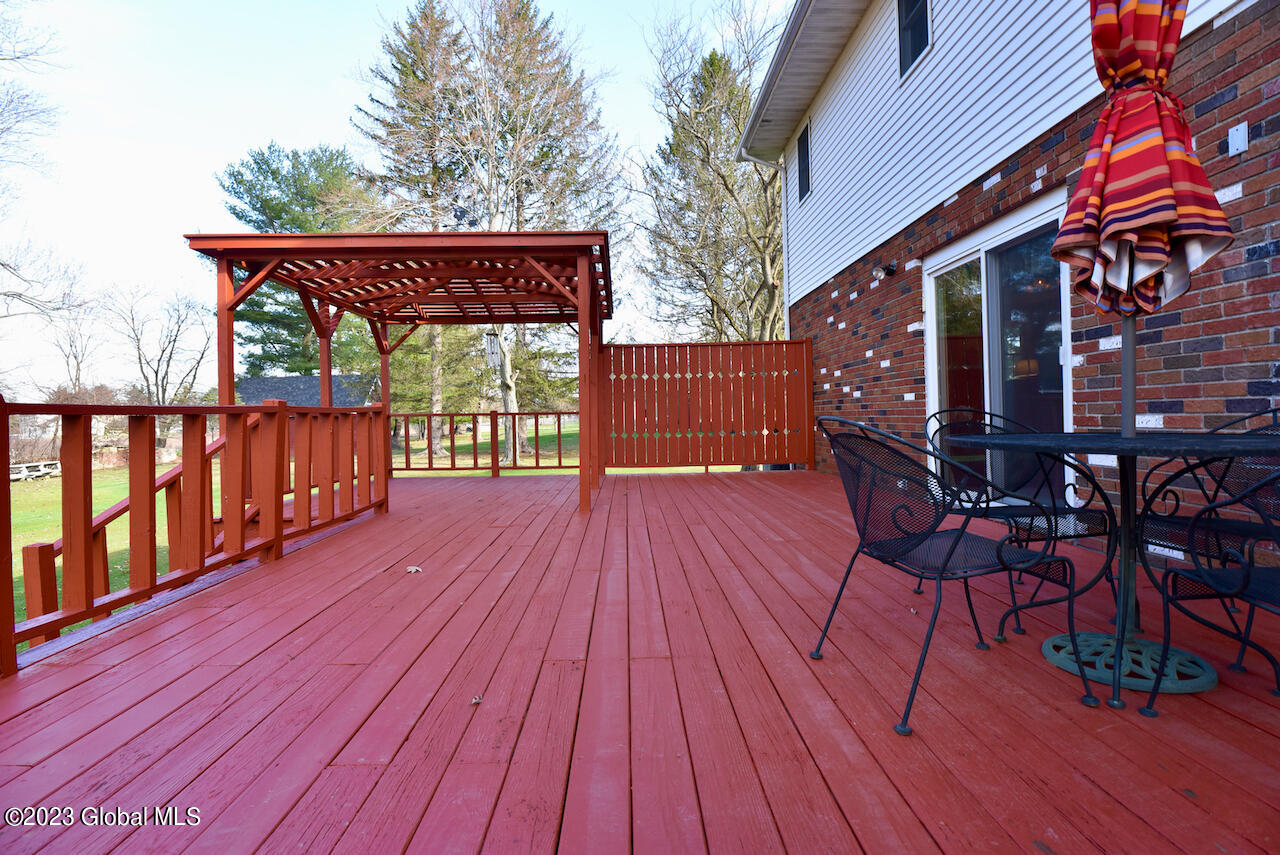 96 Devitt Road Halfmoon, NY 12188 - Photo 36 of 41 51