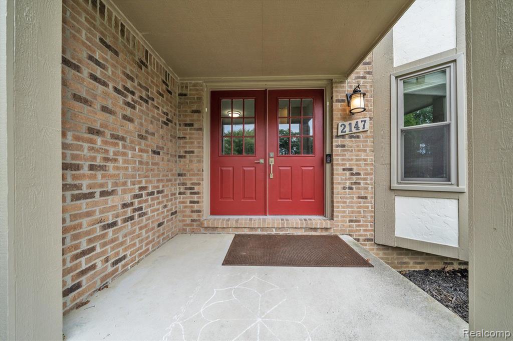 2147 Hickory Leaf Court North Rochester, MI 48309 - Photo 7 of 69