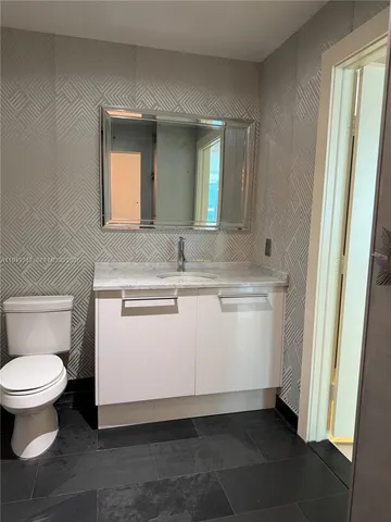 $4,900 | 900 Biscayne Boulevard, Unit 4410, Miami, FL 33132