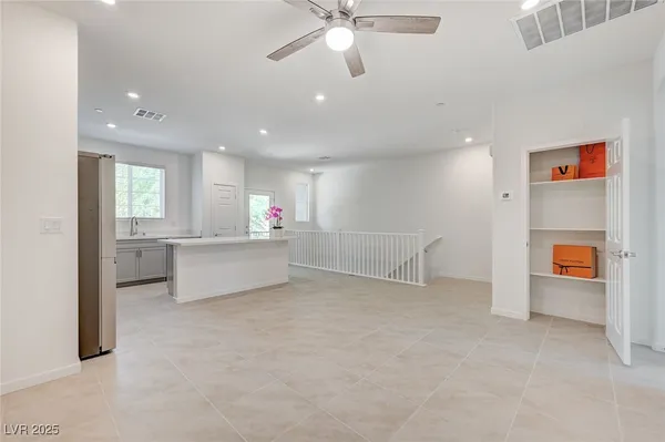 $1,995 | 6133 Gdn Crst Street, Las Vegas, NV 89148