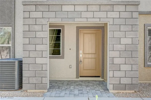 $1,995 | 6133 Gdn Crst Street, Las Vegas, NV 89148