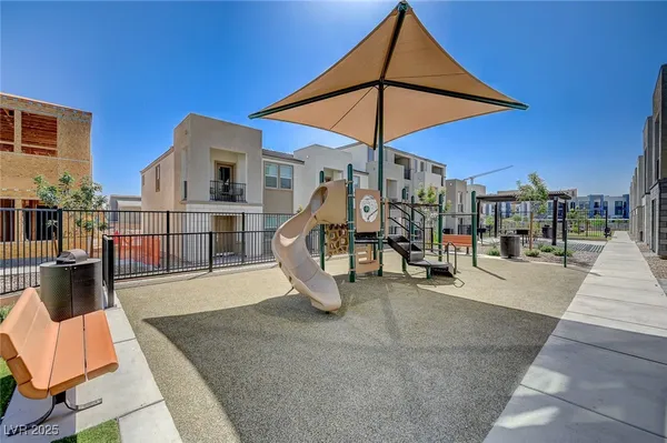 $1,995 | 6133 Gdn Crst Street, Las Vegas, NV 89148