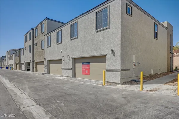 $1,995 | 6133 Gdn Crst Street, Las Vegas, NV 89148