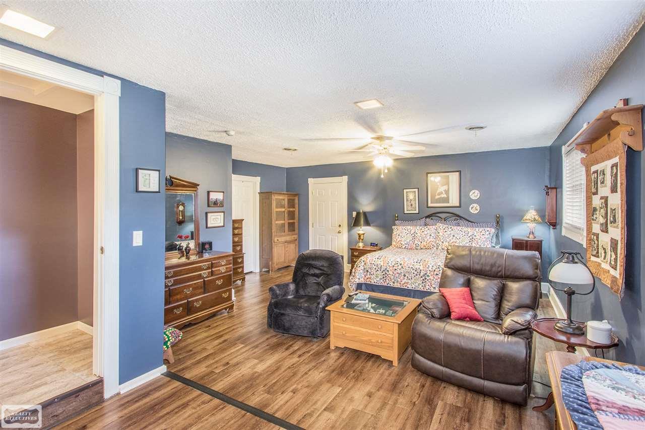 4069 Miller Road Capac, MI 48014 - Photo 17 of 35