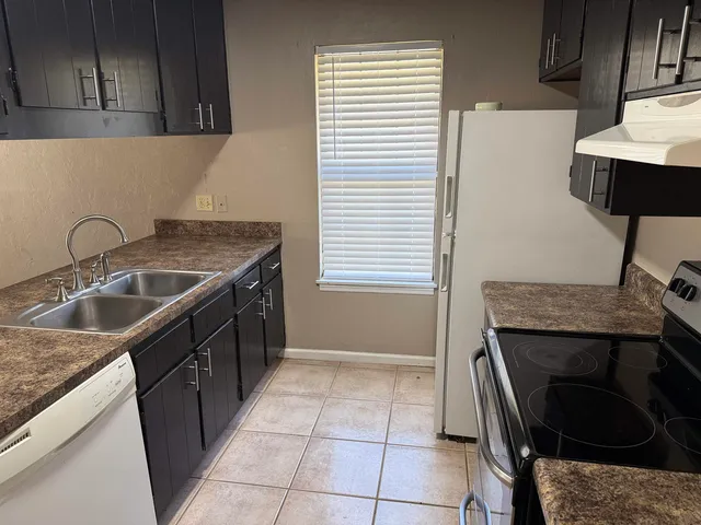 $1,200 | 2133 Corinne Street, Tallahassee, FL 32308