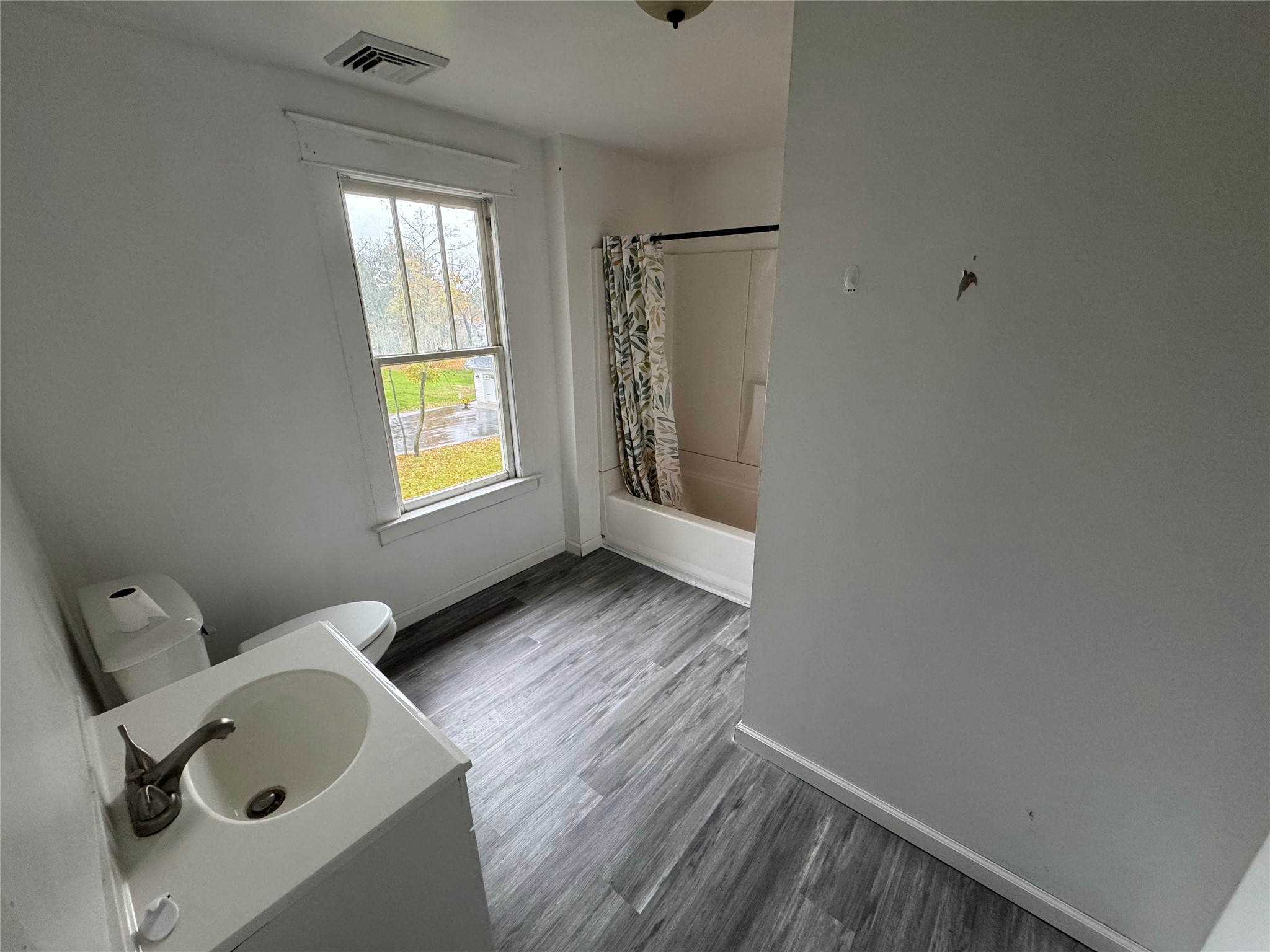 49 Hooper Road Endicott, NY 13760 - Photo 2 of 15