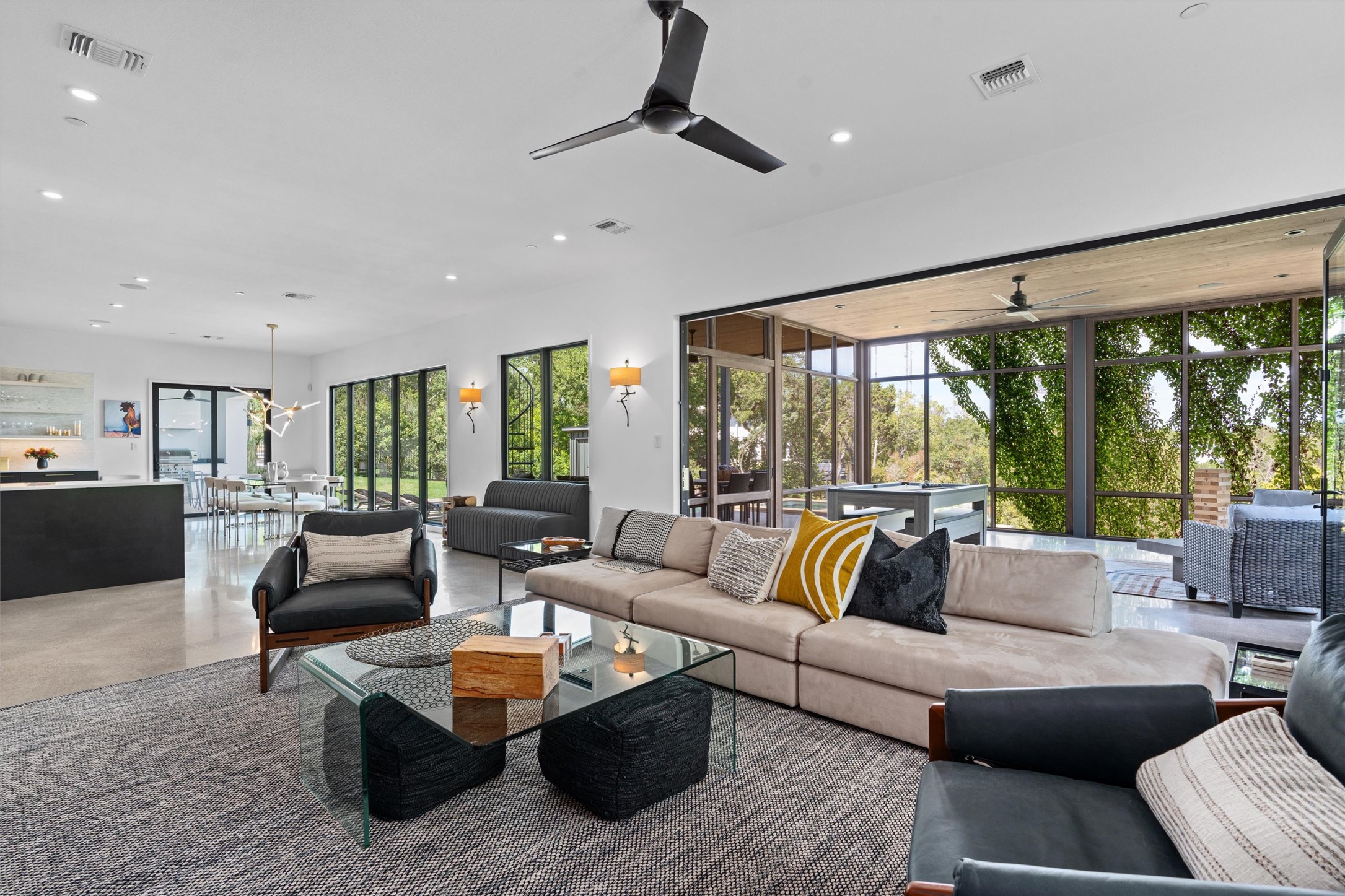 1500 The High Road Austin, TX 78746 - Photo 6 of 40 spacious living room