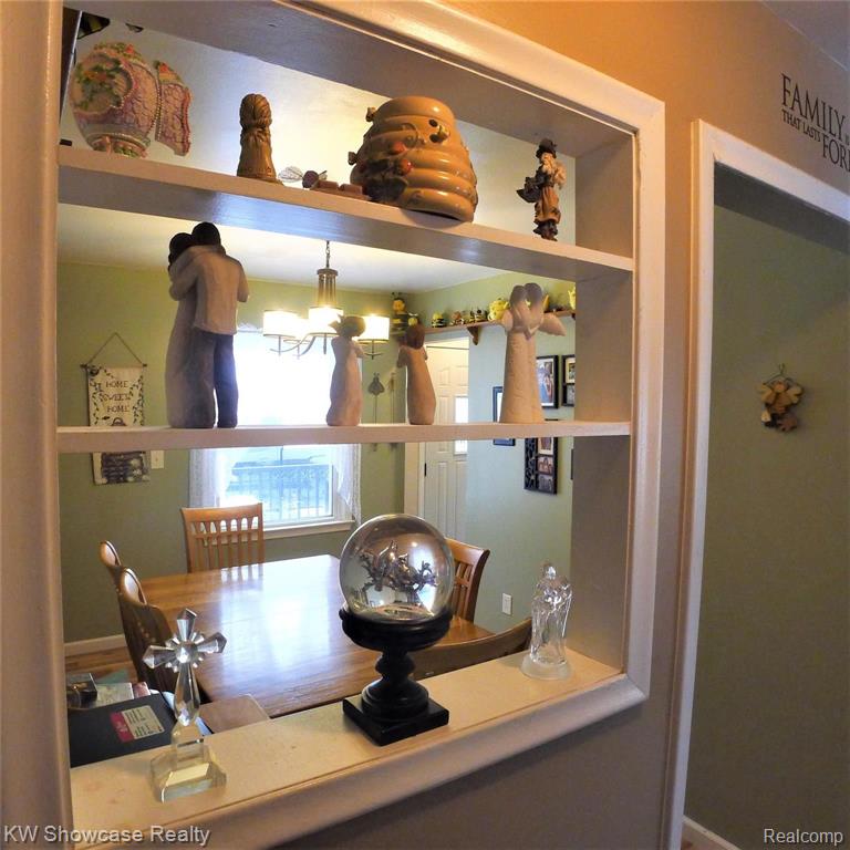 519 Byron Road Howell, MI 48843 - Photo 15 of 38