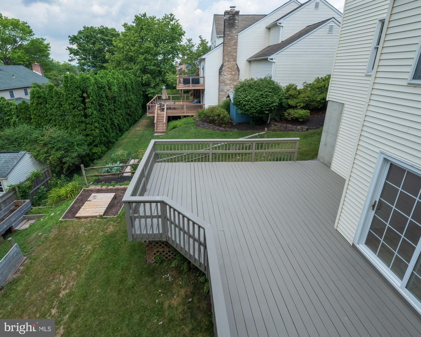 52 Rim View Lane Reading, PA 19607 - Photo 33 of 36 Freshly painted lower deck