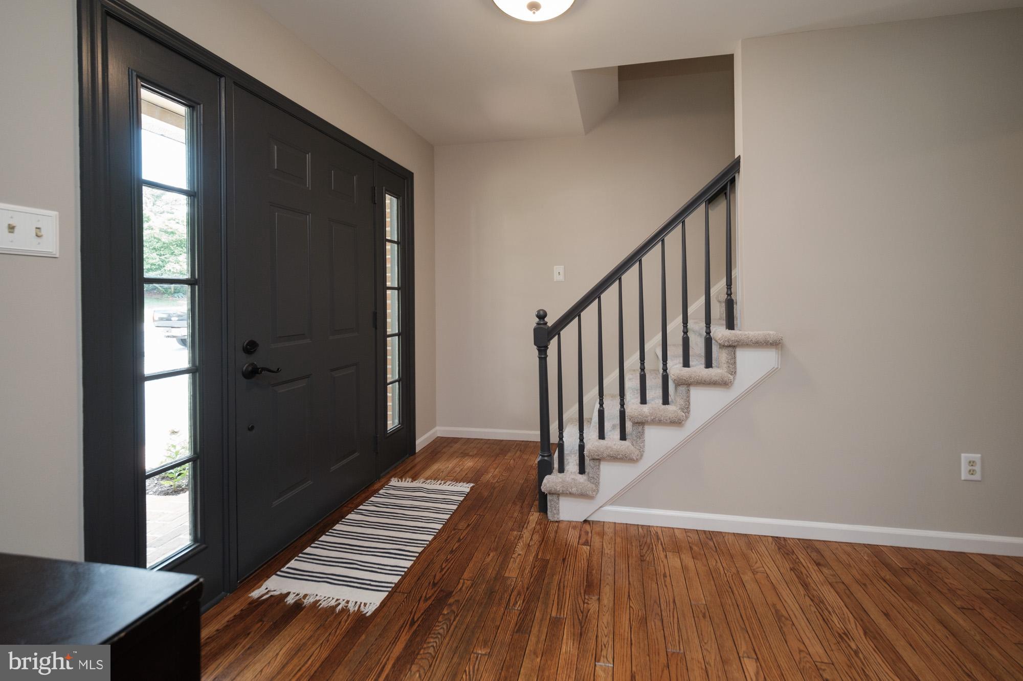 52 Rim View Lane Reading, PA 19607 - Photo 5 of 36 Bright foyer with modern touch