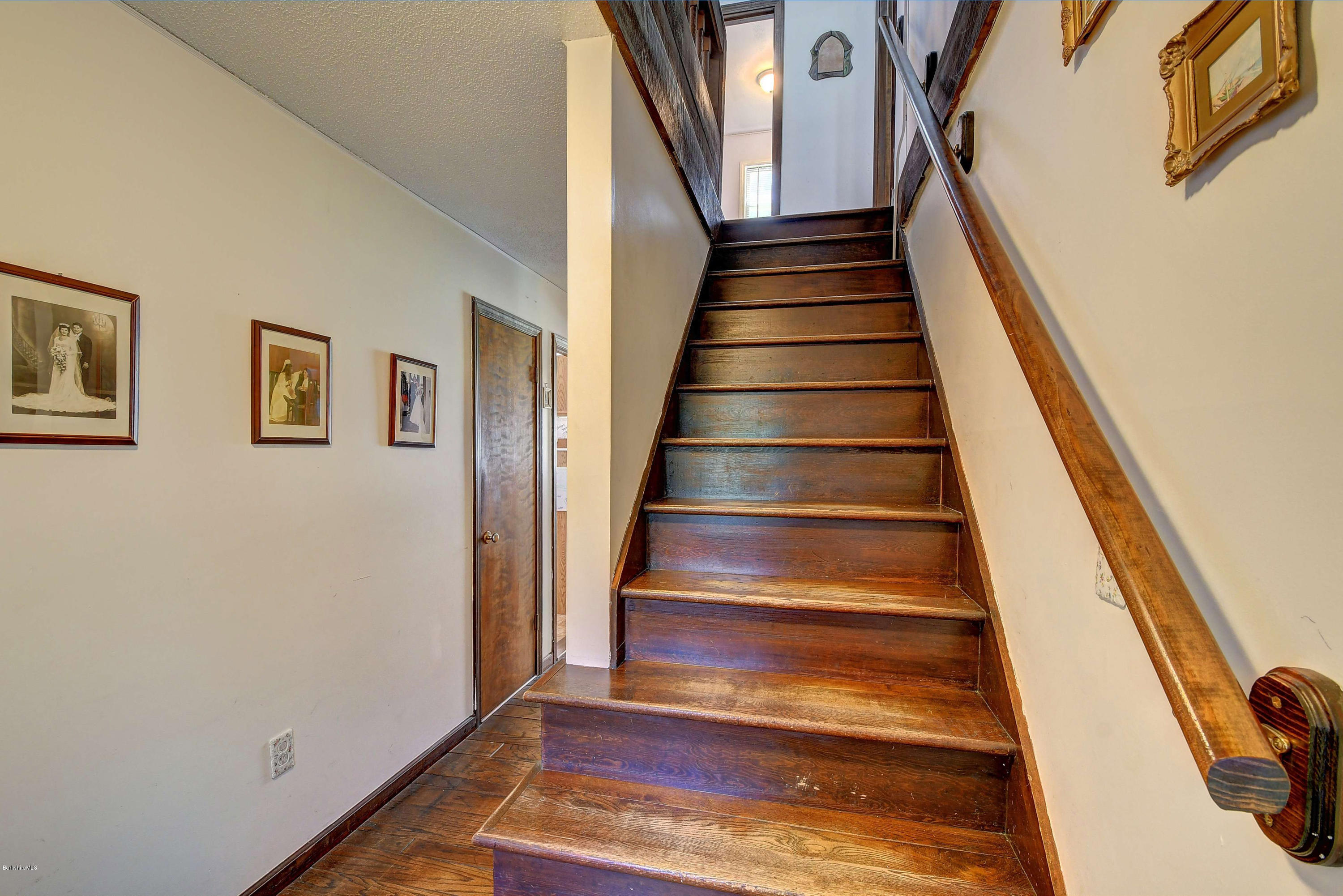 296 Alum Hill Road Sheffield, MA 01222 - Photo 14 of 27 2509 Stairway