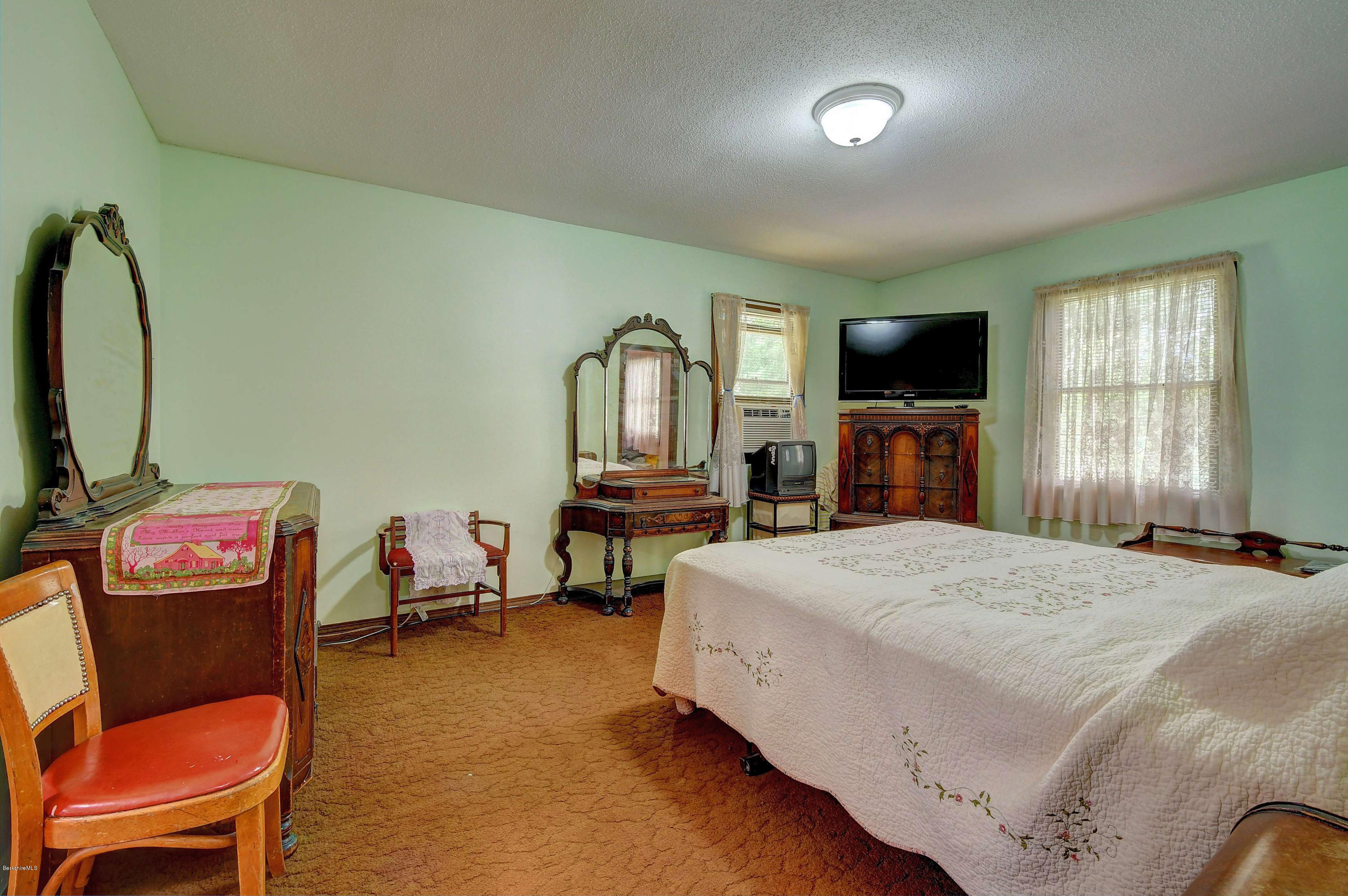 296 Alum Hill Road Sheffield, MA 01222 - Photo 16 of 27 3101 2nd Floor Master Bedroom