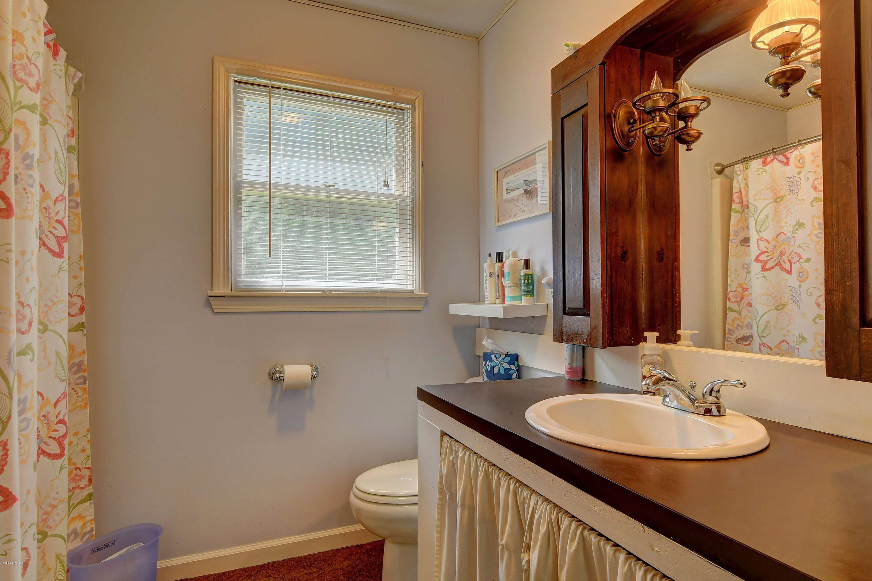 296 Alum Hill Road Sheffield, MA 01222 - Photo 22 of 27 3404 2nd Floor Bathroom