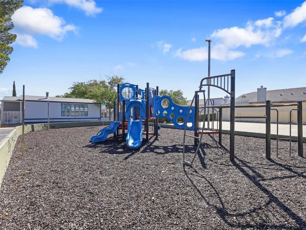 3524 East Avenue R, Unit 313 Palmdale, CA 93550 - Photo 33 of 40