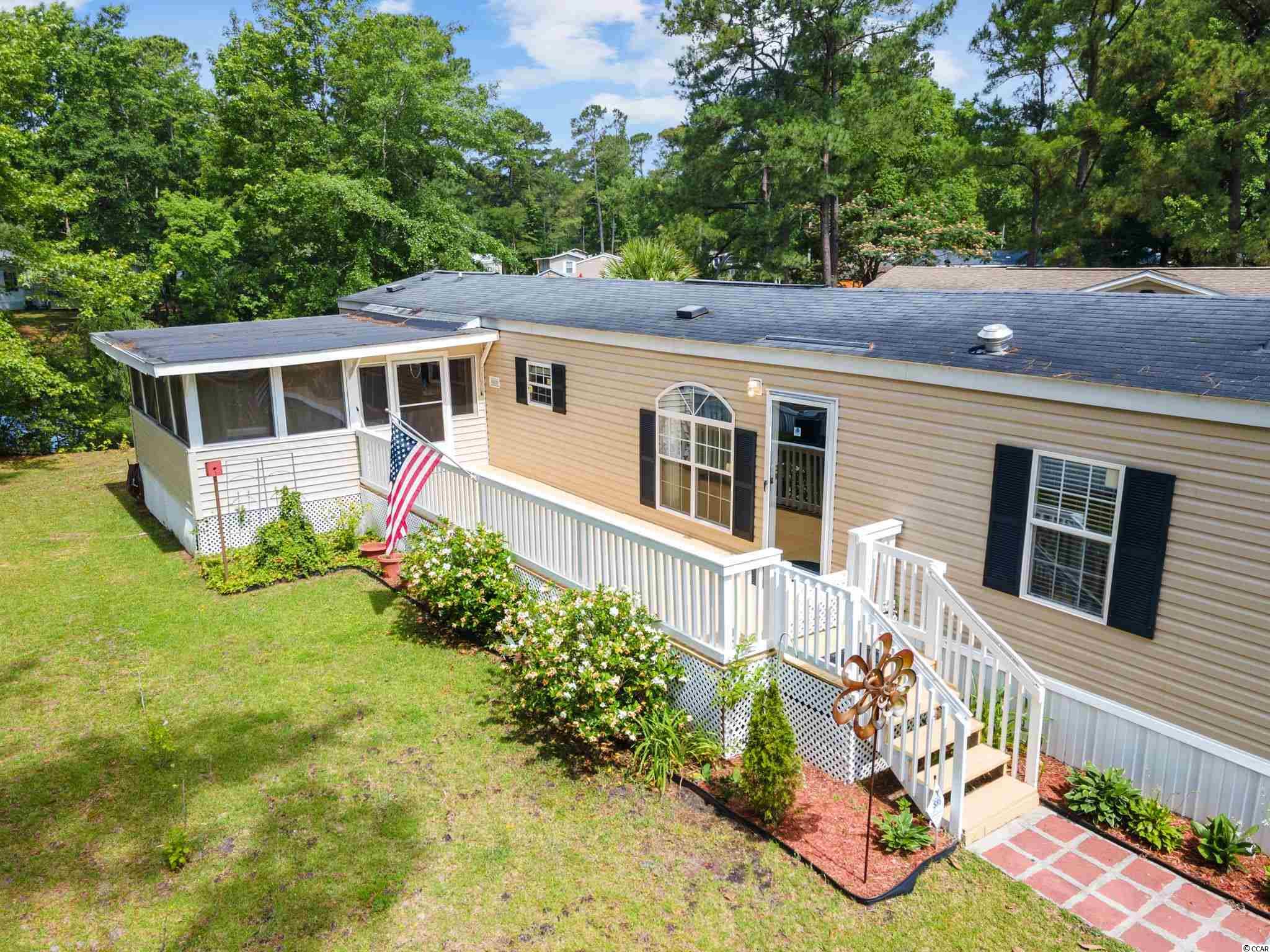 8 Islander Court Murrells Inlet, SC 29576 - Photo 2 of 32