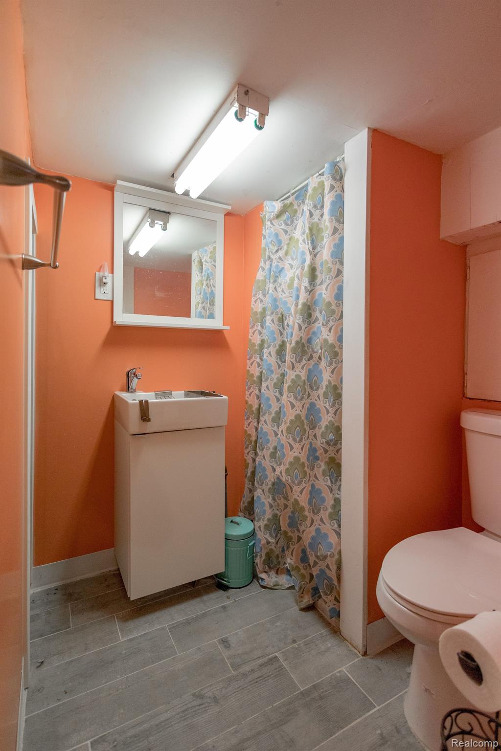 24534 Ridgecroft Avenue Eastpointe, MI 48021 - Photo 18 of 21 Gallery Image 18