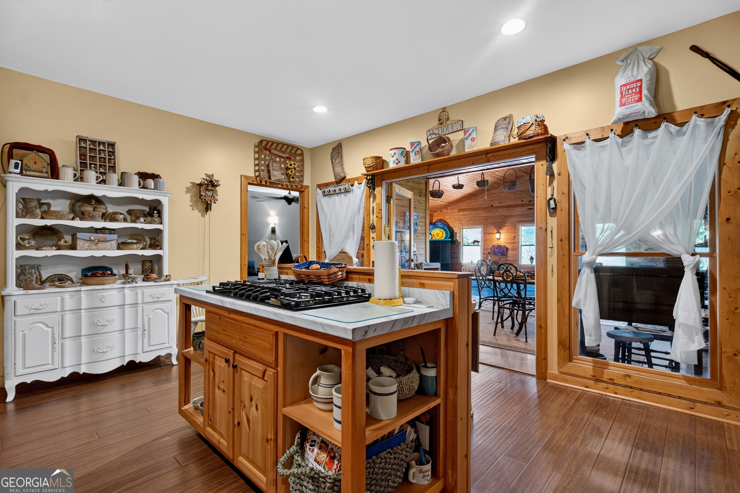 1369 Mobley Bridge Road Hogansville, GA 30230 - Photo 10 of 33