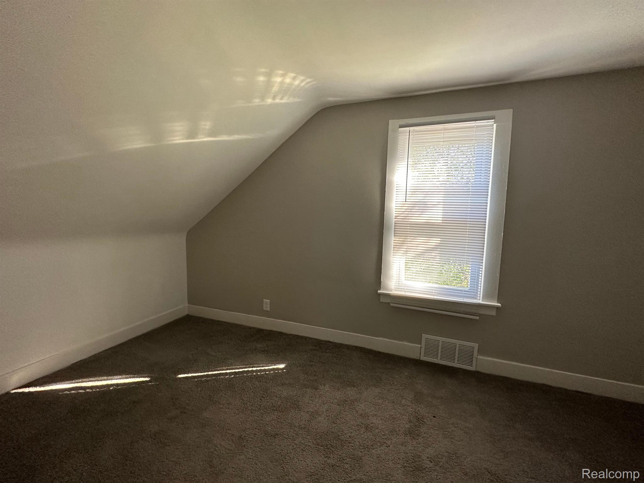 529 Frazier Street River Rouge, MI 48218 - Photo 32 of 41 Gallery Image 32