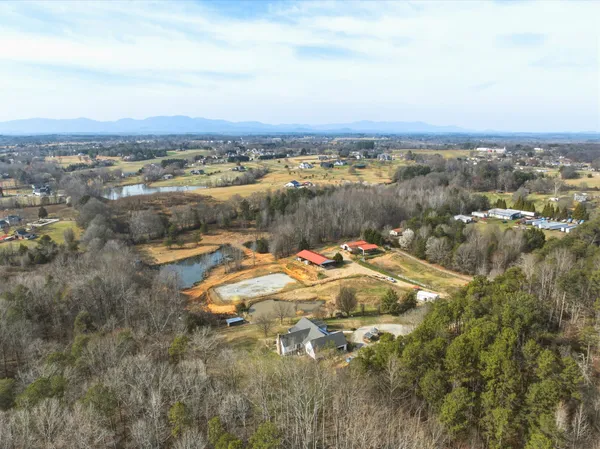 $823,900 | 160 Eubanks Farm Road, Inman, SC 29349