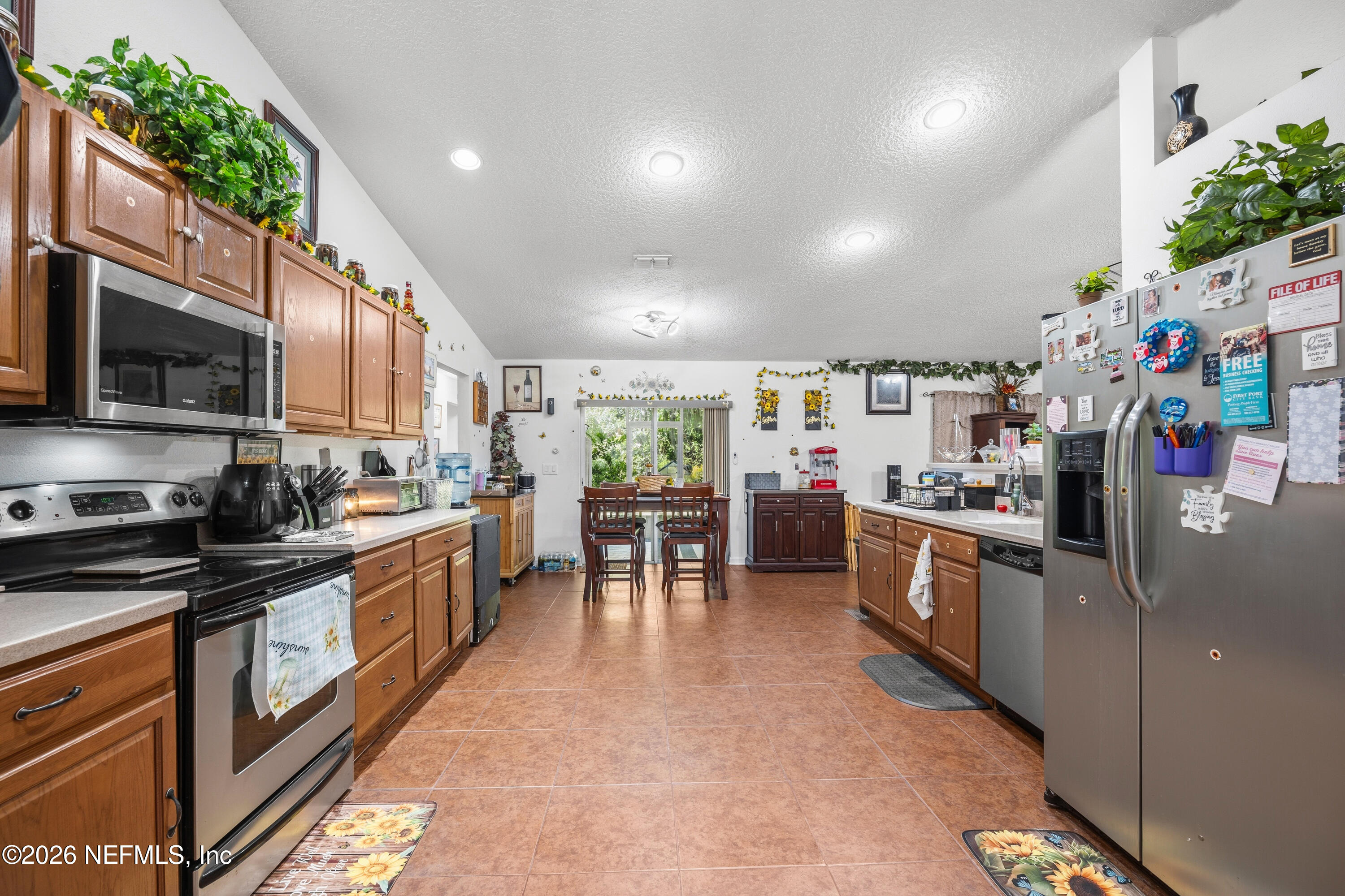 97106 Yorkshire Drive Yulee, FL 32097 - Photo 4 of 53 03 Kitchen