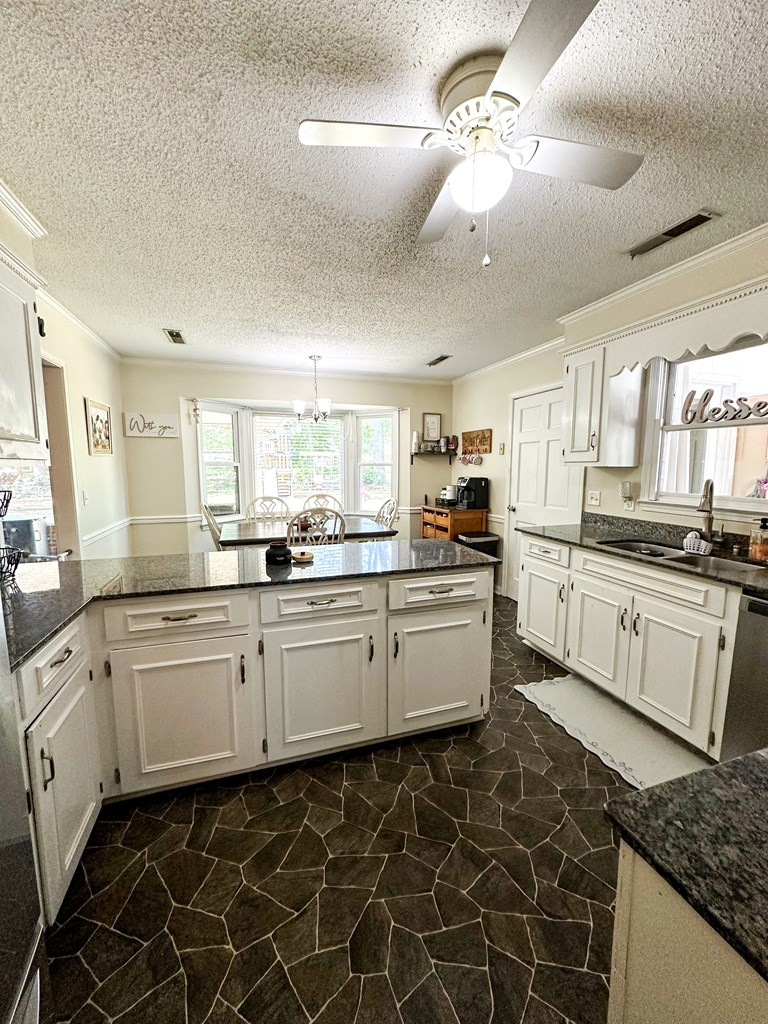 936 Ridgehill Drive Sumter, SC 29154 - Photo 9 of 26 Gallery Image 9