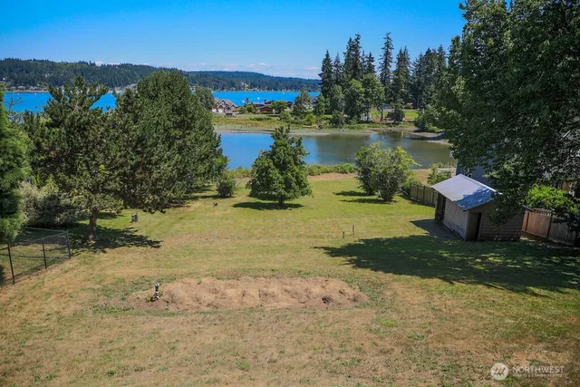 $982,500 | 17198 Viking Avenue Northwest, Poulsbo, WA 98370