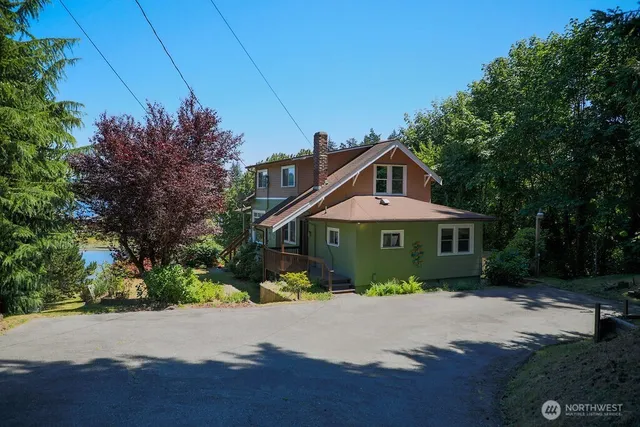 $982,500 | 17198 Viking Avenue Northwest, Poulsbo, WA 98370