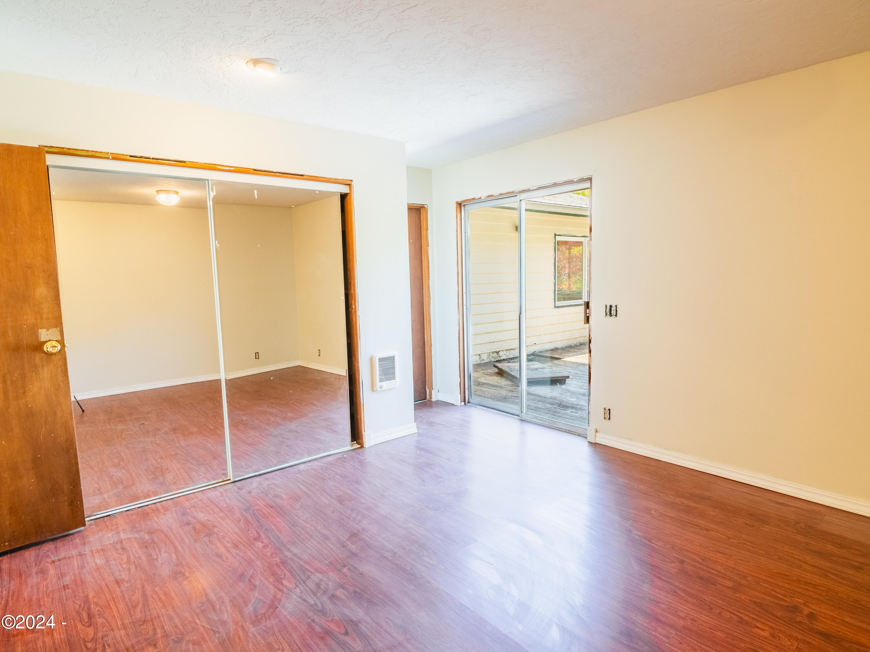 909 Christiansen Road Toledo, OR 97391 - Photo 21 of 43 2nd Bedroom